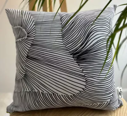 copy of Coussin Outdoor Apple Bee